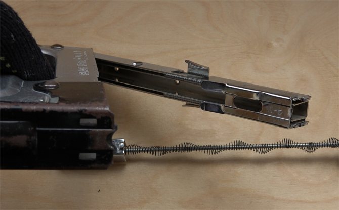 Как починить степлер, если он не выстреливает скобы?
