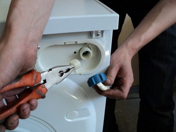 Как почистить фильтр стиральной машины