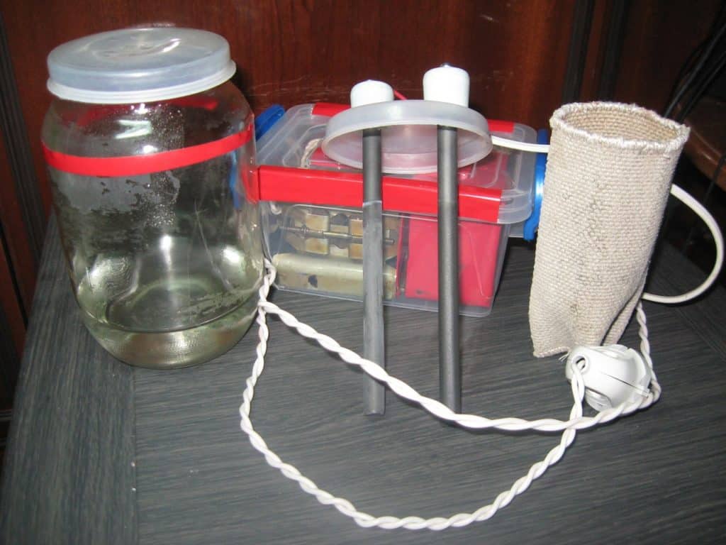 Чистим воздух в помещении: простой прибор по принципу электроэффлювиальной люстры