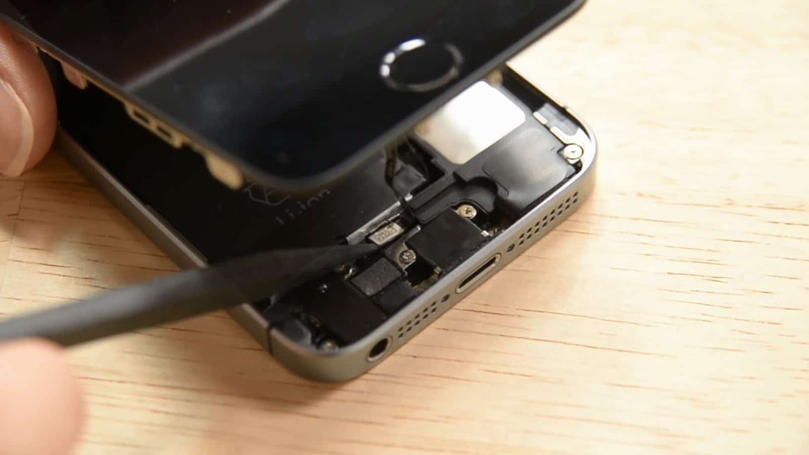 Ремонт iPhone: как вернуть смартфон к исходному состоянию без лишних заморочек?
